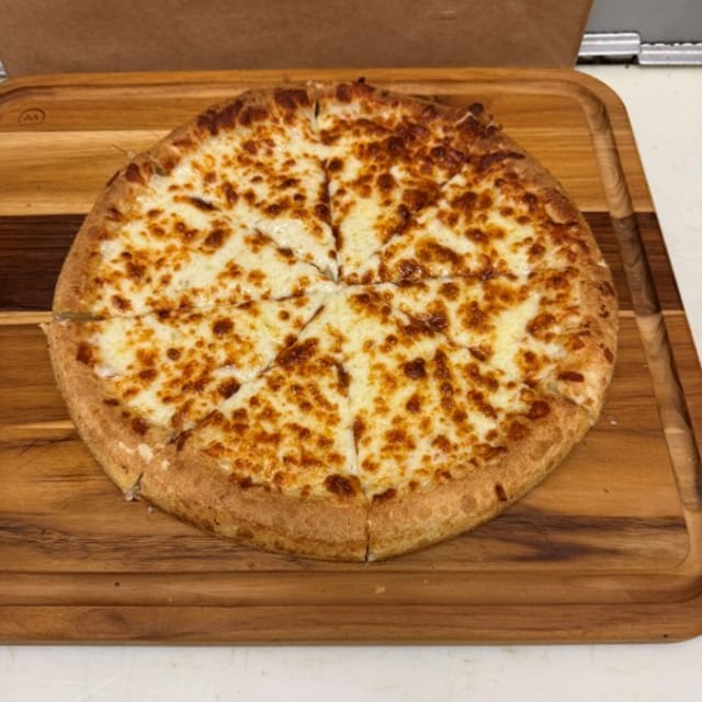 Signature Cheese Pizza (Medium 12").